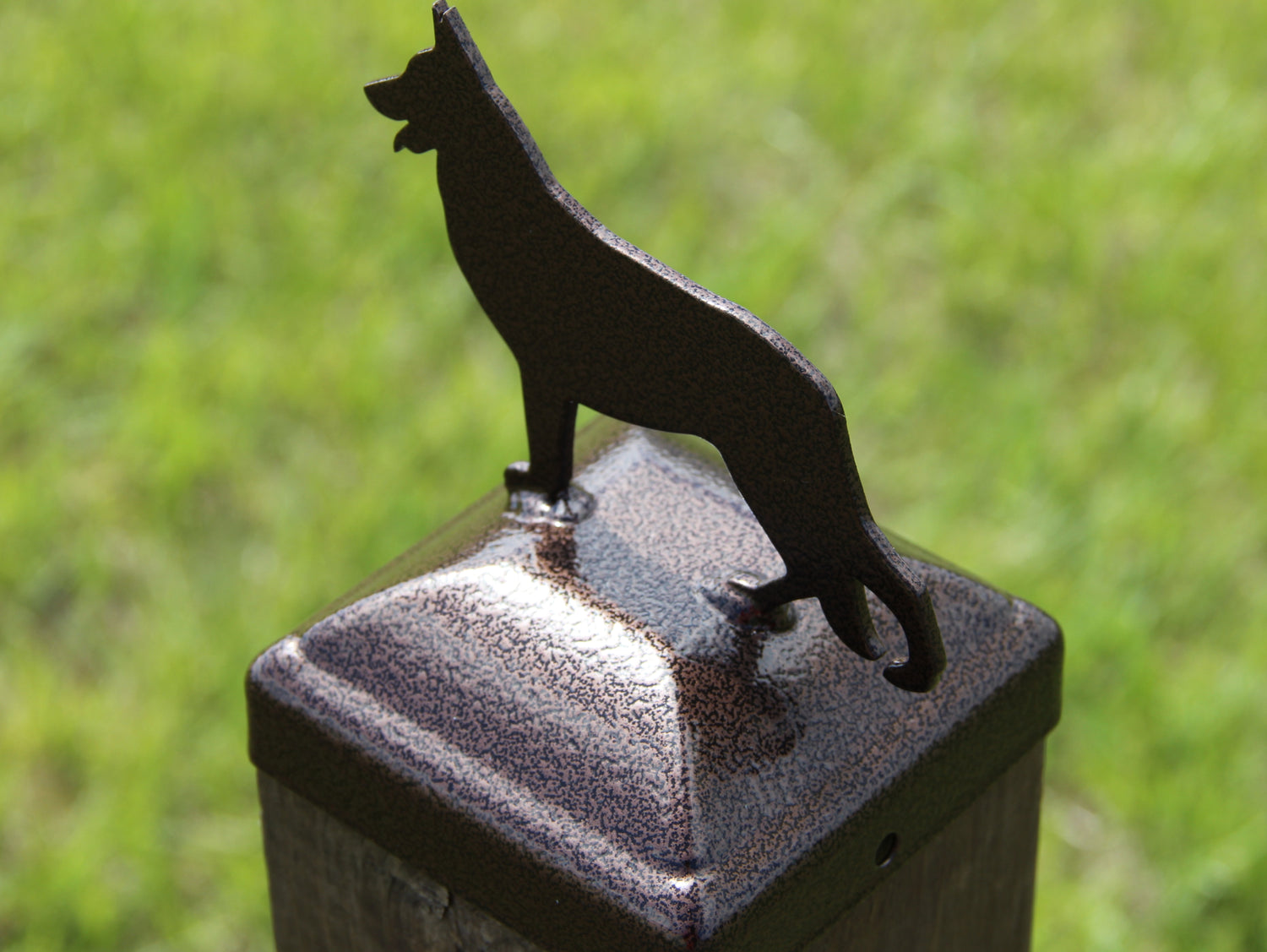 Madison Iron and wood – Metal Décor – Home Improvement – Home décor – Post Caps – Outdoor Décor