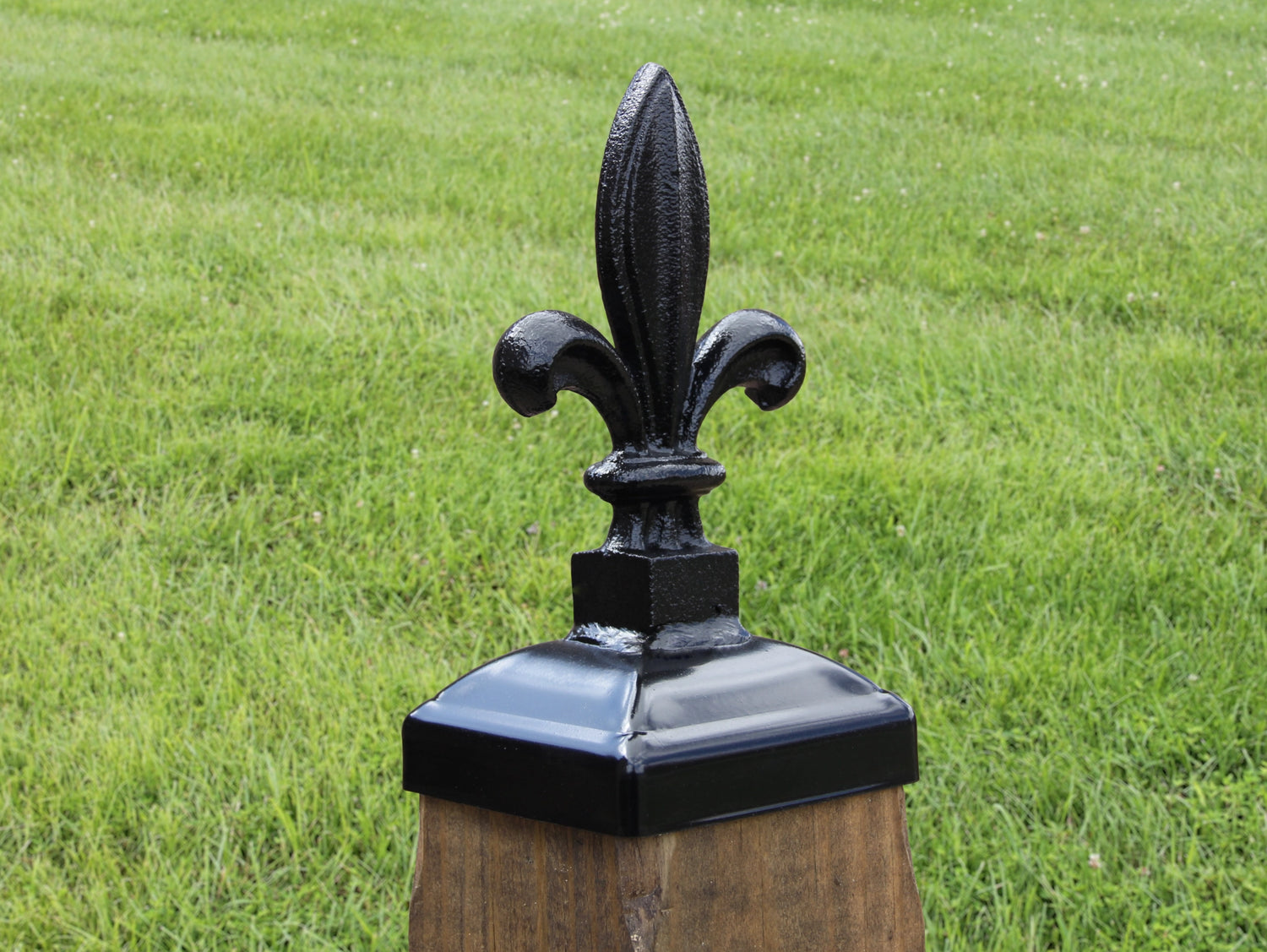 4x4 Budding Fleur-De-Lis Post Cap (3.5 x 3.5 Post Size) - Madison Iron and Wood