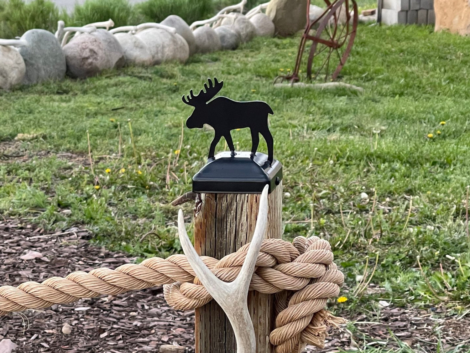 Madison Iron and wood – Metal Décor – Home Improvement – Home décor – Post Caps – Outdoor Décor