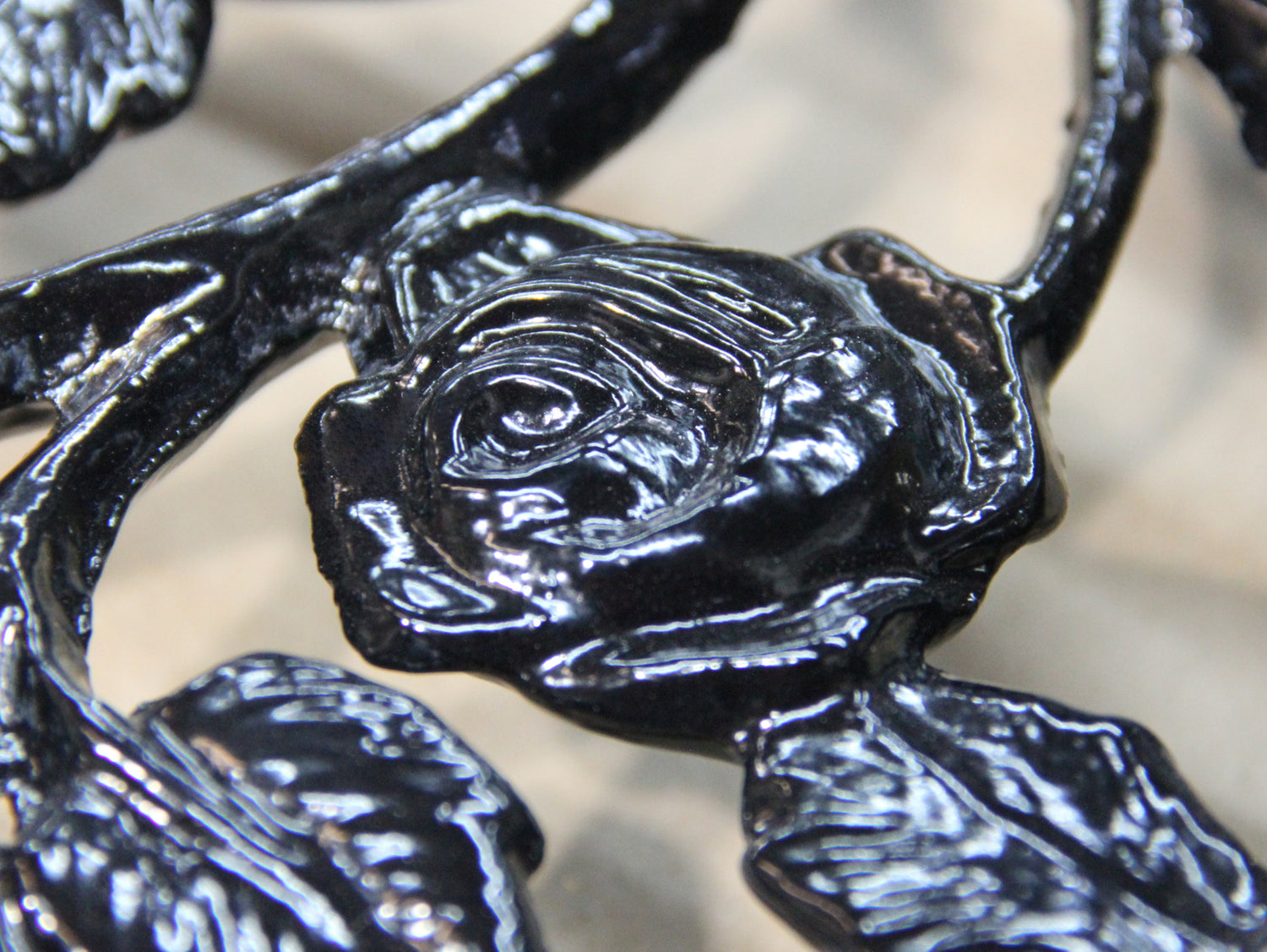 Madison Iron and wood – Metal Décor – Home Improvement – Home décor – Post Caps – Outdoor Décor