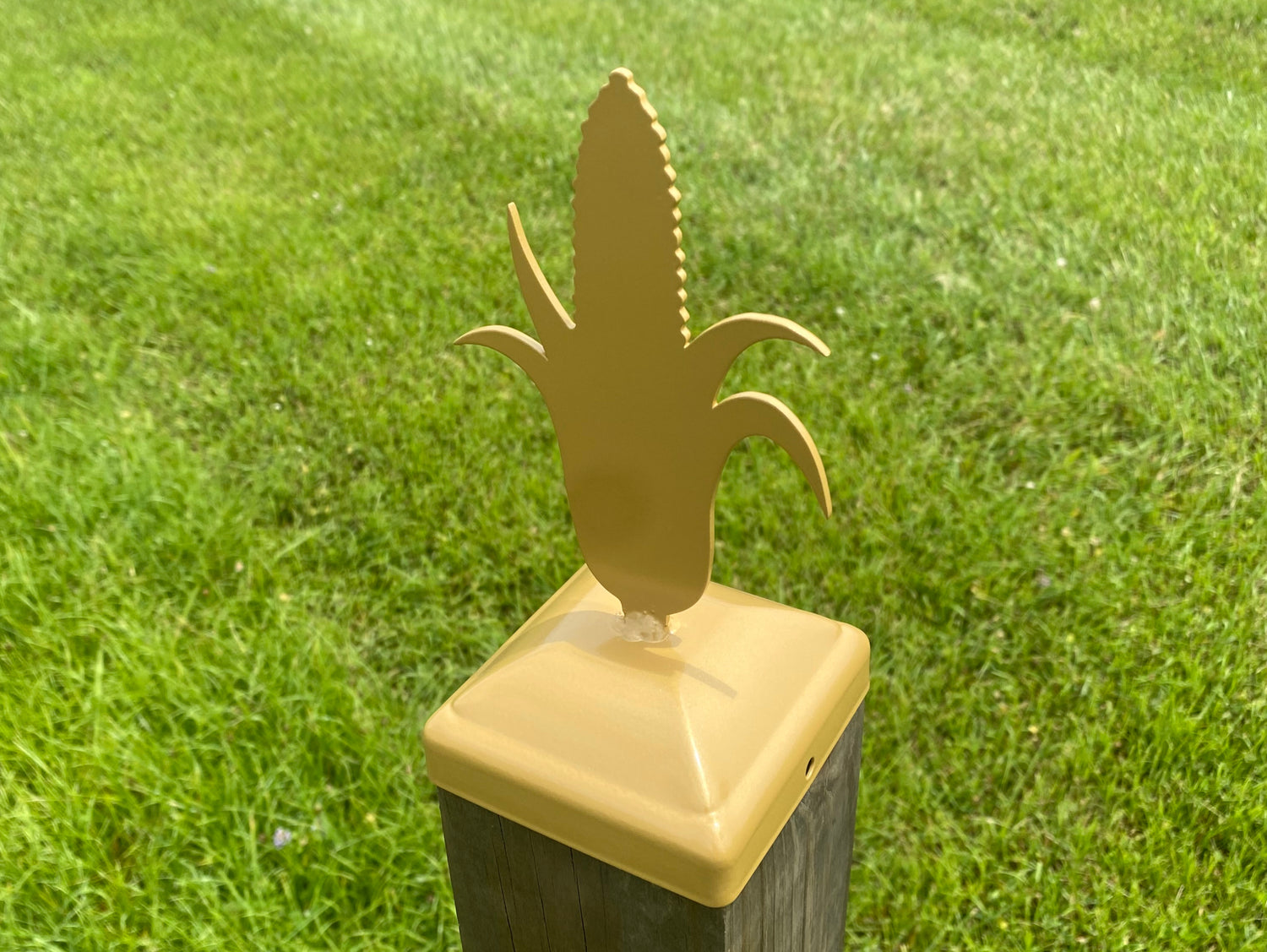 True Size 6x6 Post Cap on the Farm Finial Choice - Madison Iron and Wood
