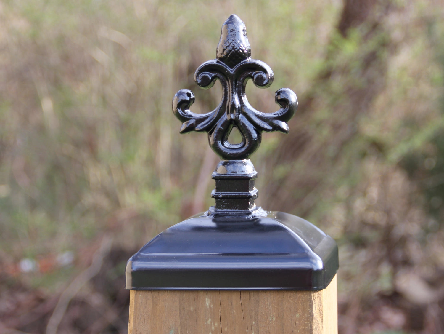 Madison Iron and wood – Metal Décor – Home Improvement – Home décor – Post Caps – Outdoor Décor