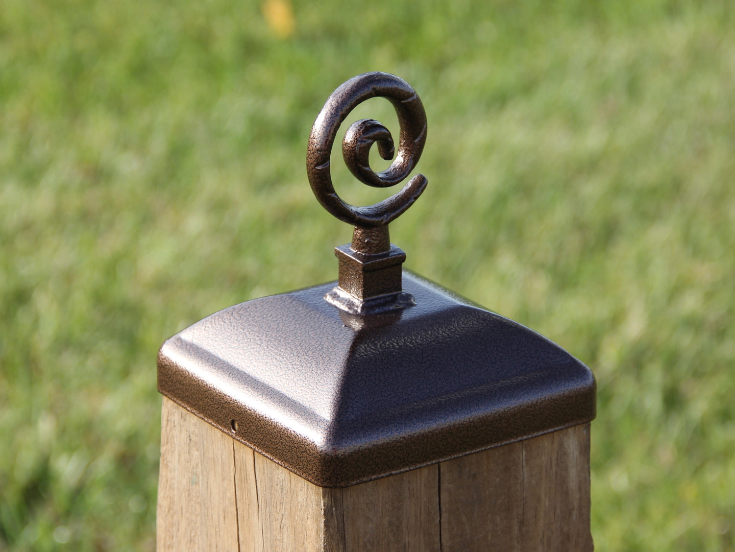Madison Iron and wood – Metal Décor – Home Improvement – Home décor – Post Caps – Outdoor Décor