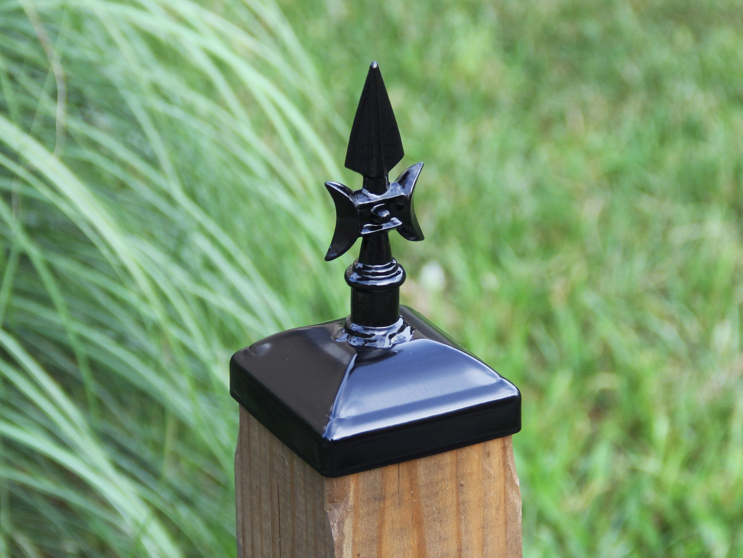 Madison Iron and wood – Metal Décor – Home Improvement – Home décor – Post Caps – Outdoor Décor