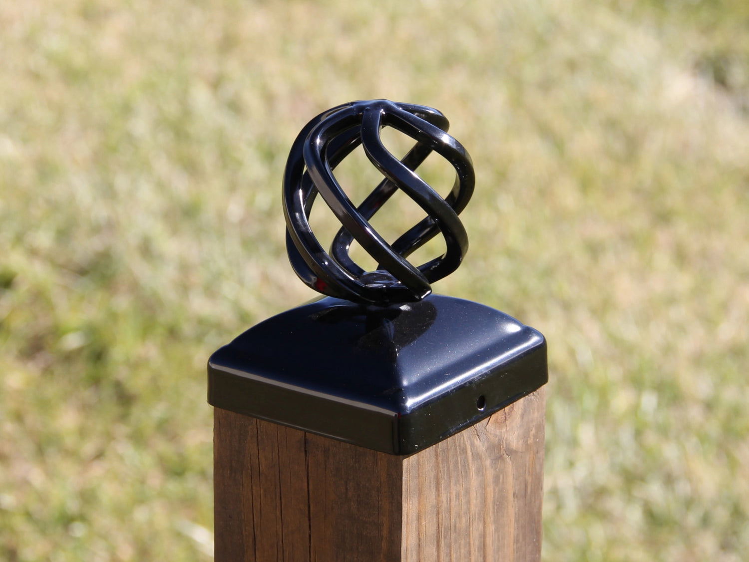 Madison Iron and wood – Metal Décor – Home Improvement – Home décor – Post Caps – Outdoor Décor