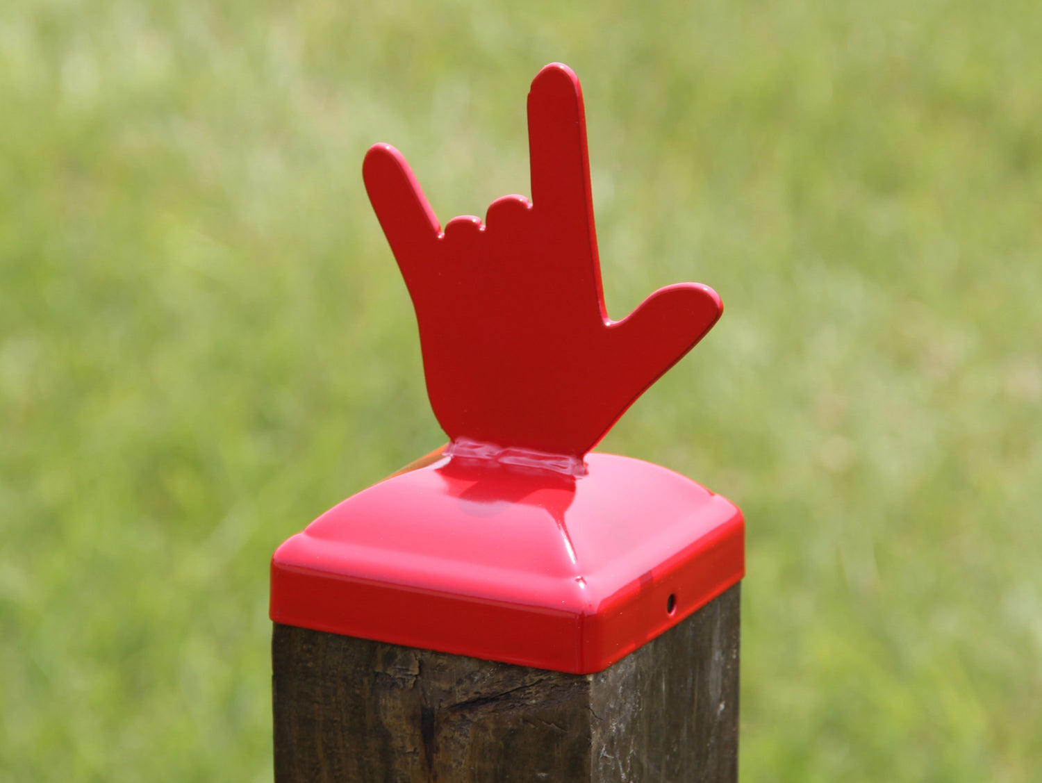 Madison Iron and wood – Metal Décor – Home Improvement – Home décor – Post Caps – Outdoor Décor