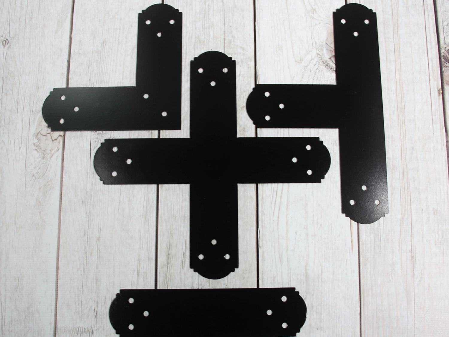 Madison Iron and wood – Metal Décor – Home Improvement – Home décor – Post Caps – Outdoor Décor