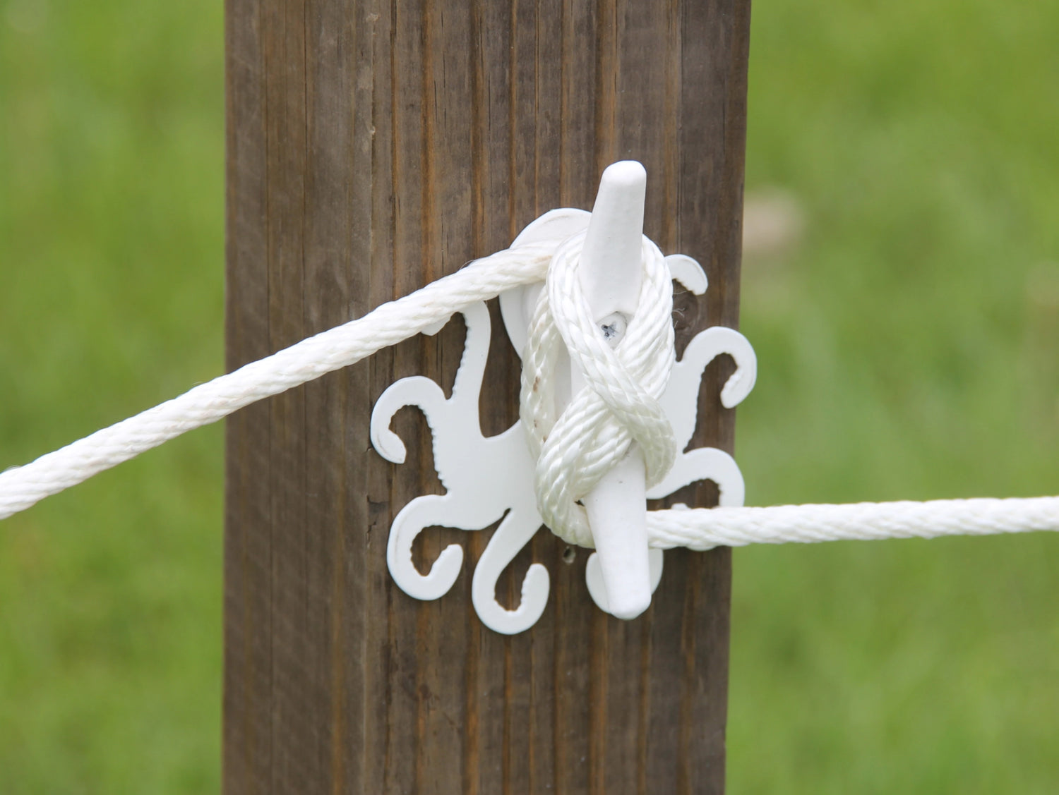 Madison Iron and wood – Metal Décor – Home Improvement – Home décor – Post Caps – Outdoor Décor