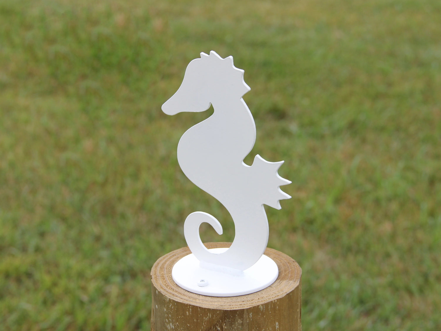 Madison Iron and wood – Metal Décor – Home Improvement – Home décor – Post Caps – Outdoor Décor