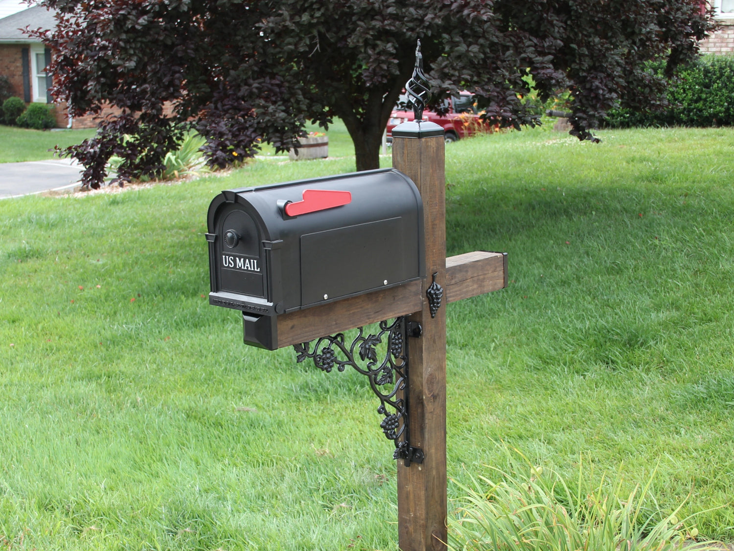 Madison Iron and wood – Metal Décor – Home Improvement – Home décor – Post Caps – Outdoor Décor