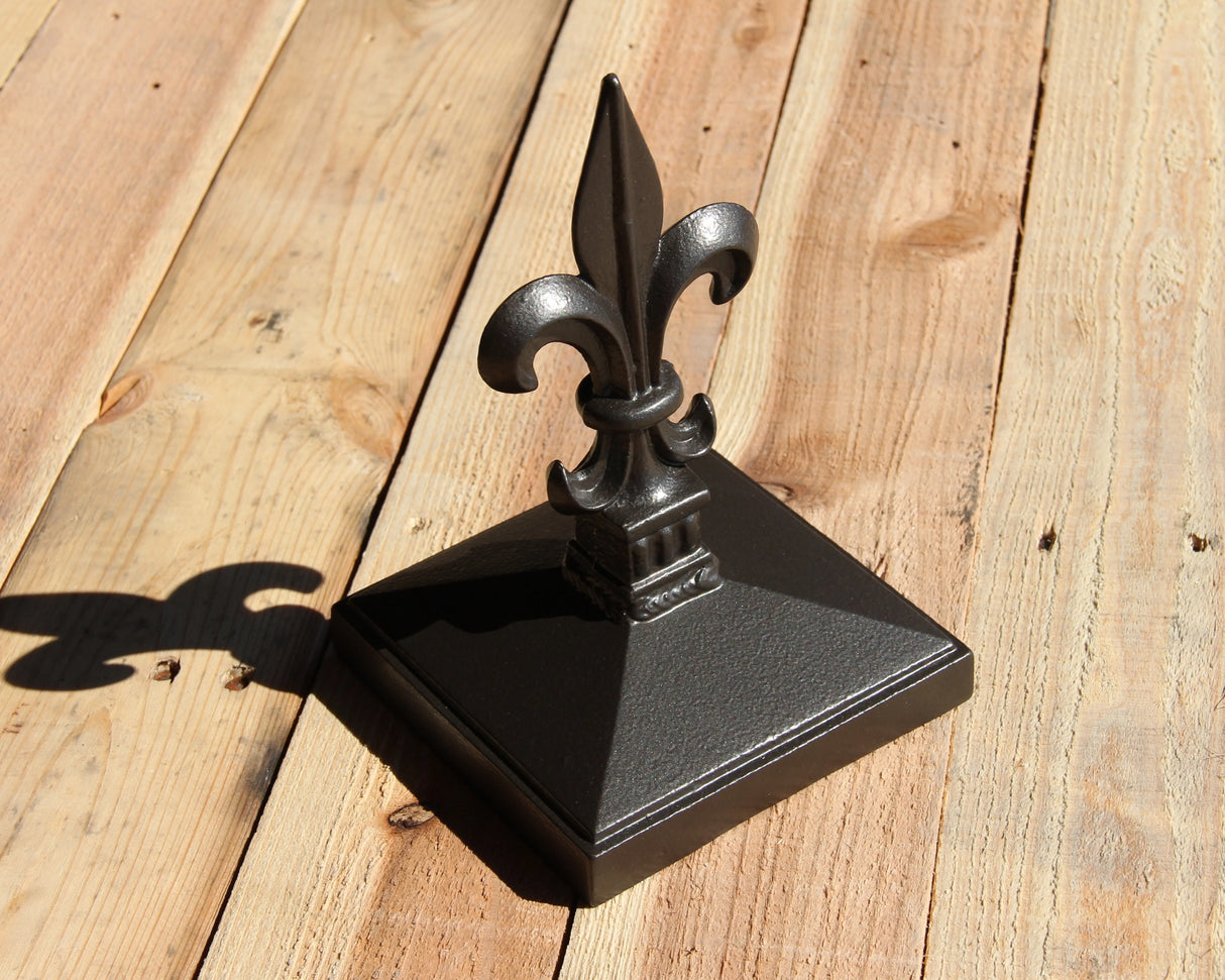 Madison Iron and wood – Metal Décor – Home Improvement – Home décor – Post Caps – Outdoor Décor