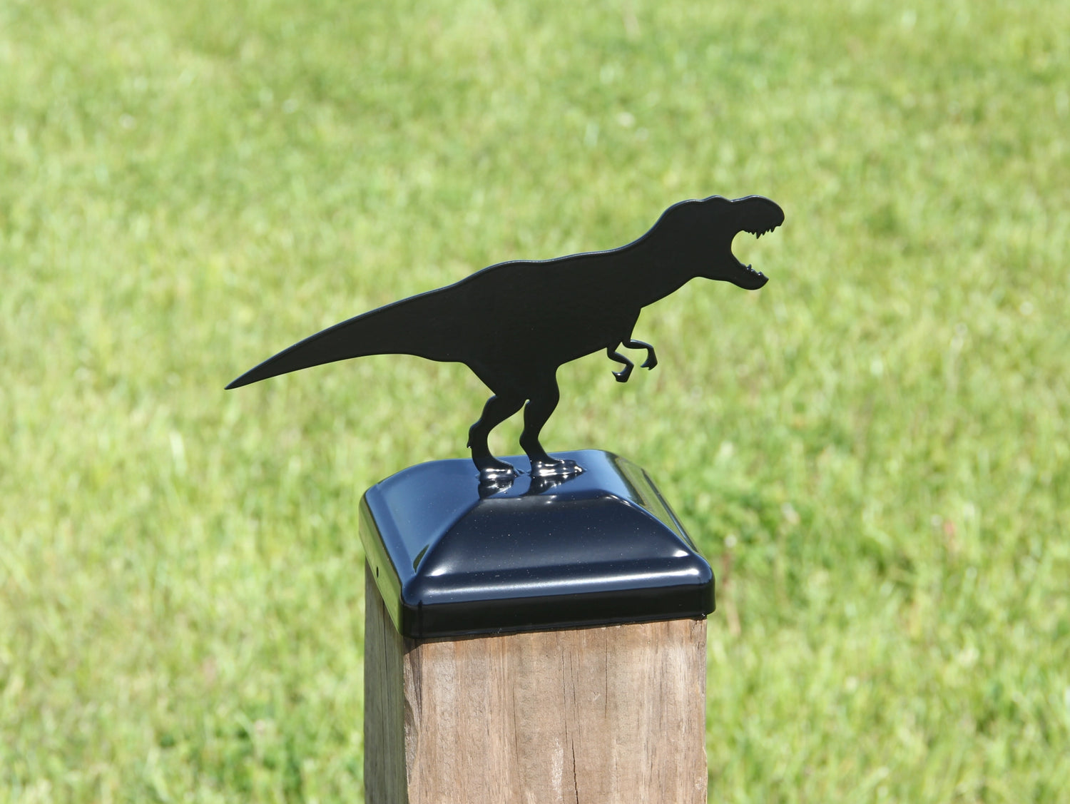Madison Iron and wood – Metal Décor – Home Improvement – Home décor – Post Caps – Outdoor Décor