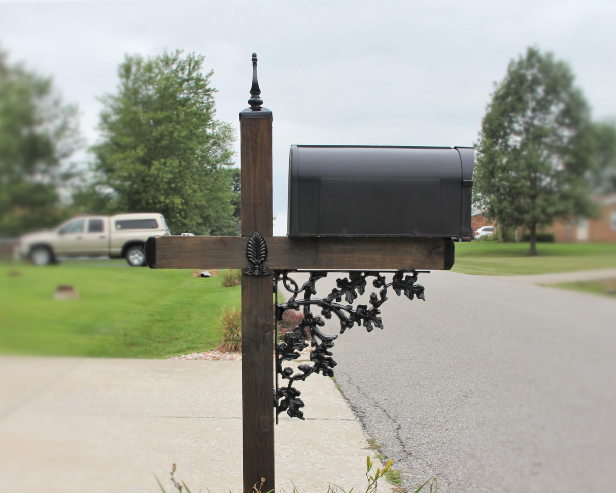 Madison Iron and wood – Metal Décor – Home Improvement – Home décor – Post Caps – Outdoor Décor