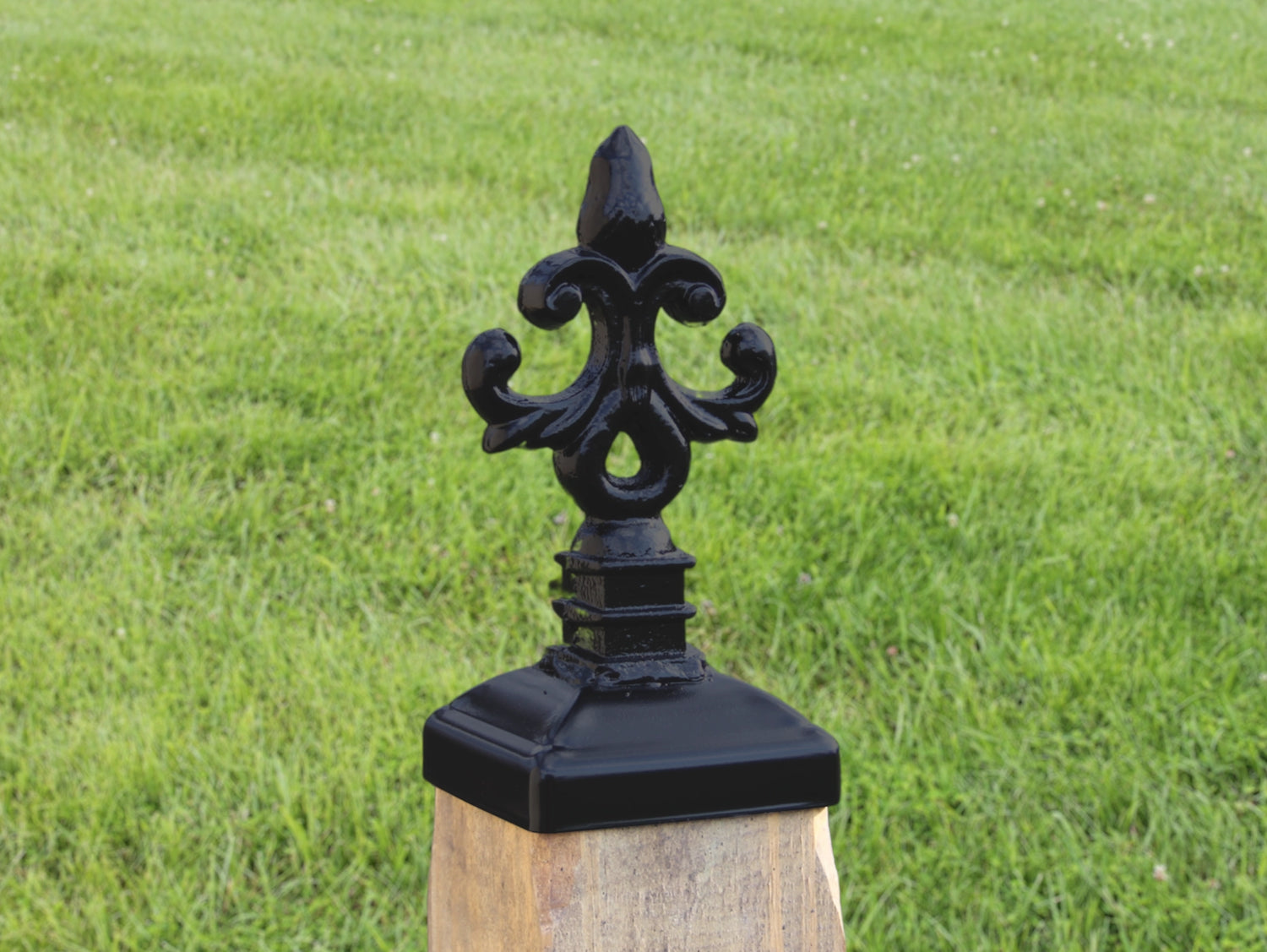 4x4 Nottingham Post Cap (3.5 x 3.5 Post Size) - Madison Iron and Wood
