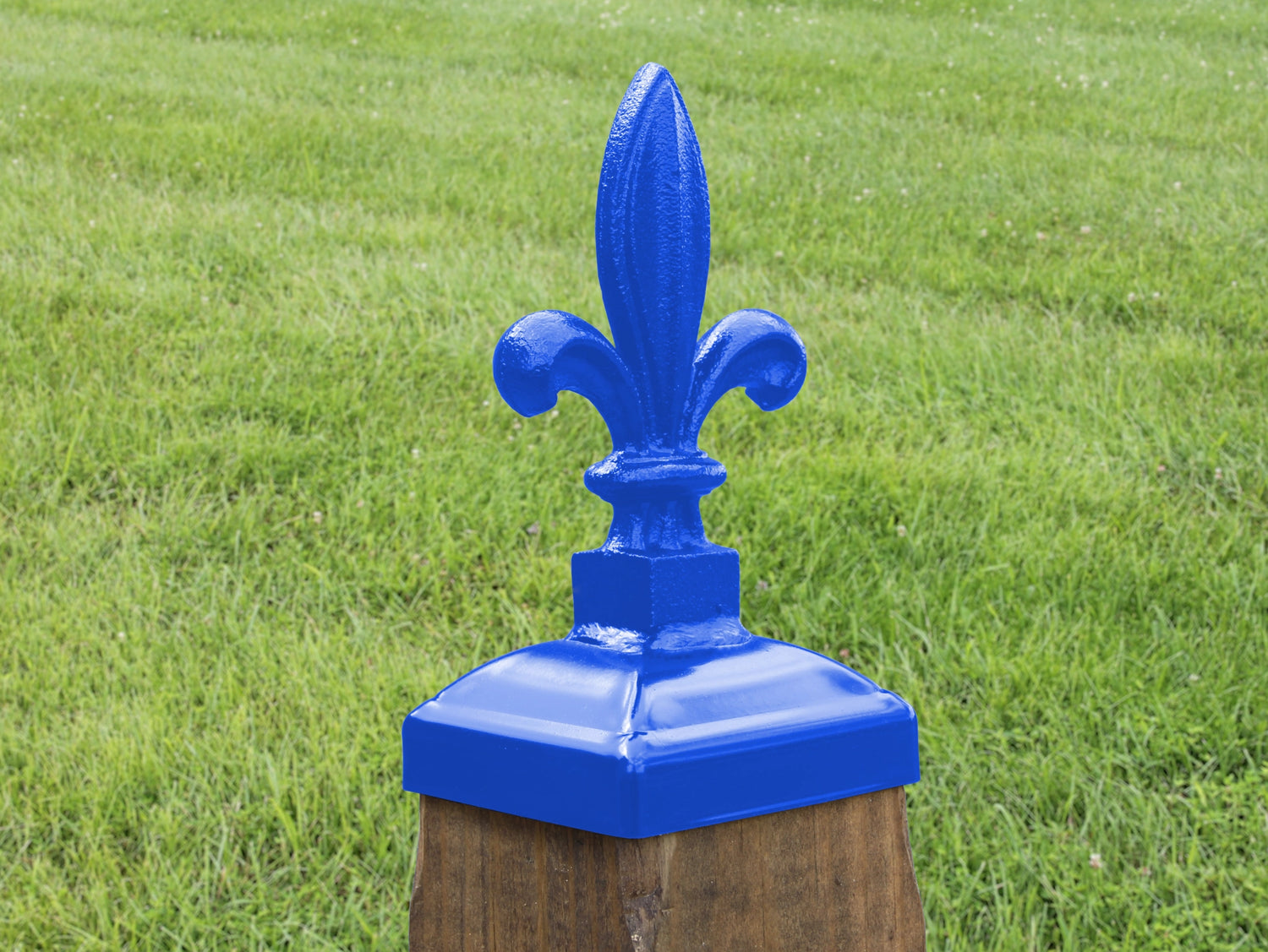 4x4 Budding Fleur-De-Lis Post Cap (3.5 x 3.5 Post Size) - Madison Iron and Wood