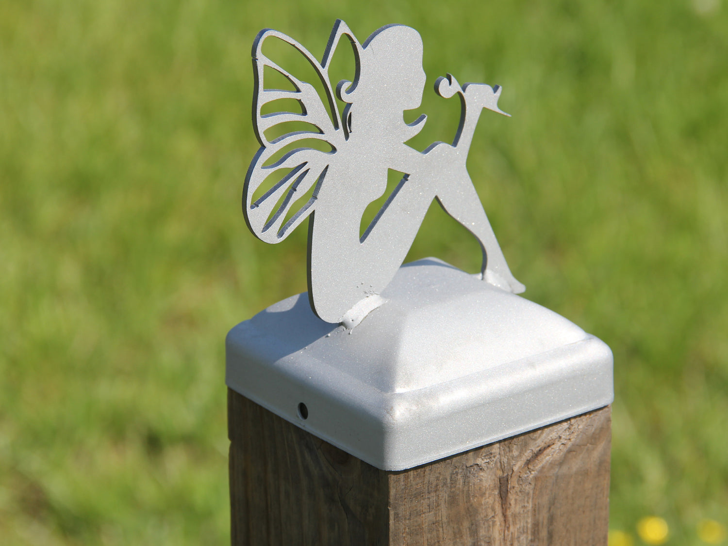 Madison Iron and wood – Metal Décor – Home Improvement – Home décor – Post Caps – Outdoor Décor