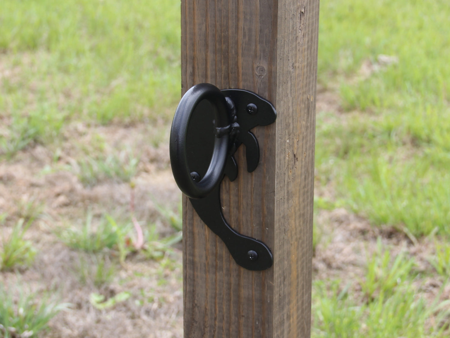 Madison Iron and wood – Metal Décor – Home Improvement – Home décor – Post Caps – Outdoor Décor