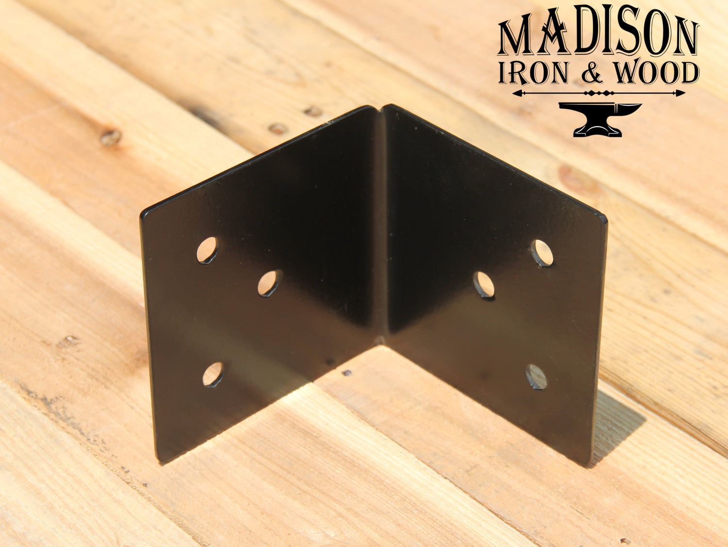 Madison Iron and wood – Metal Décor – Home Improvement – Home décor – Post Caps – Outdoor Décor