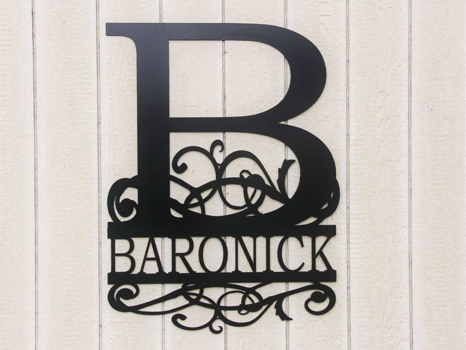Madison Iron and wood – Metal Décor – Home Improvement – Home décor – Post Caps – Outdoor Décor
