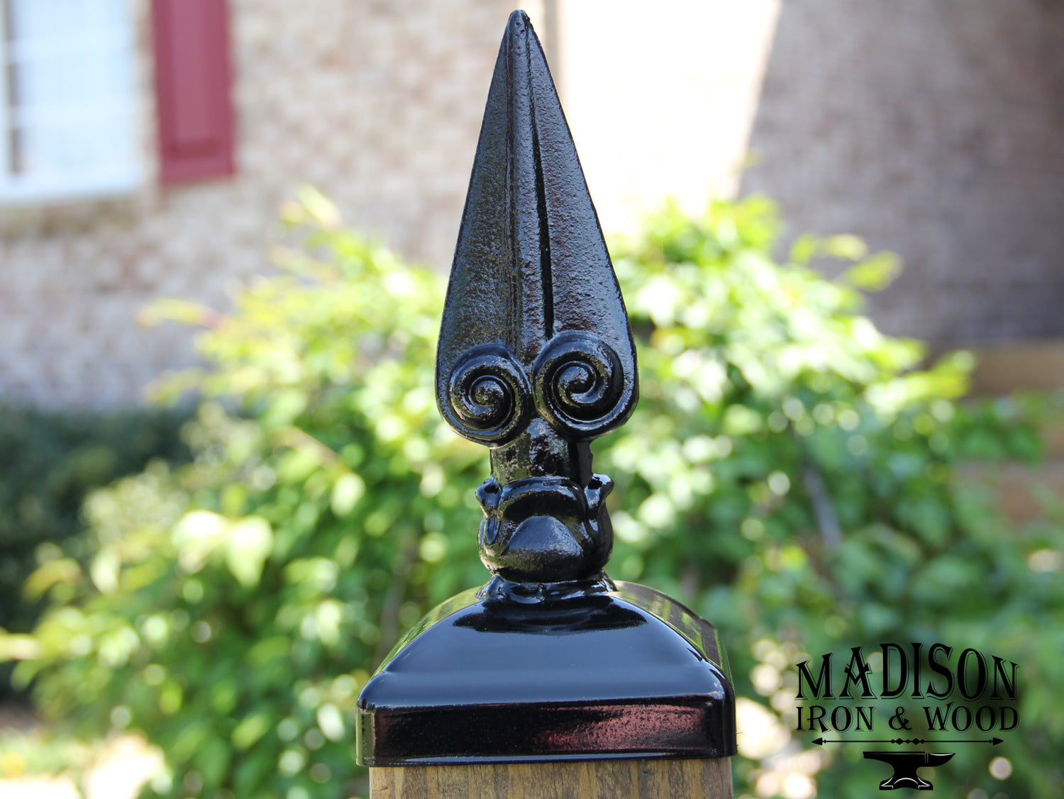 Madison Iron and wood – Metal Décor – Home Improvement – Home décor – Post Caps – Outdoor Décor