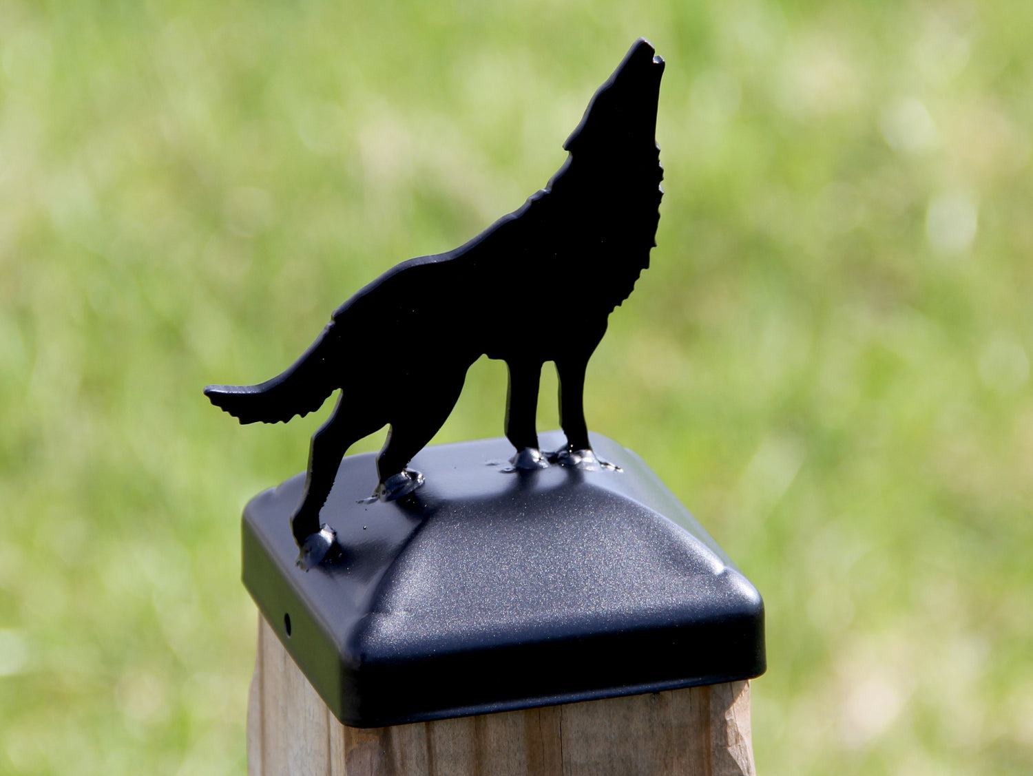 Madison Iron and wood – Metal Décor – Home Improvement – Home décor – Post Caps – Outdoor Décor