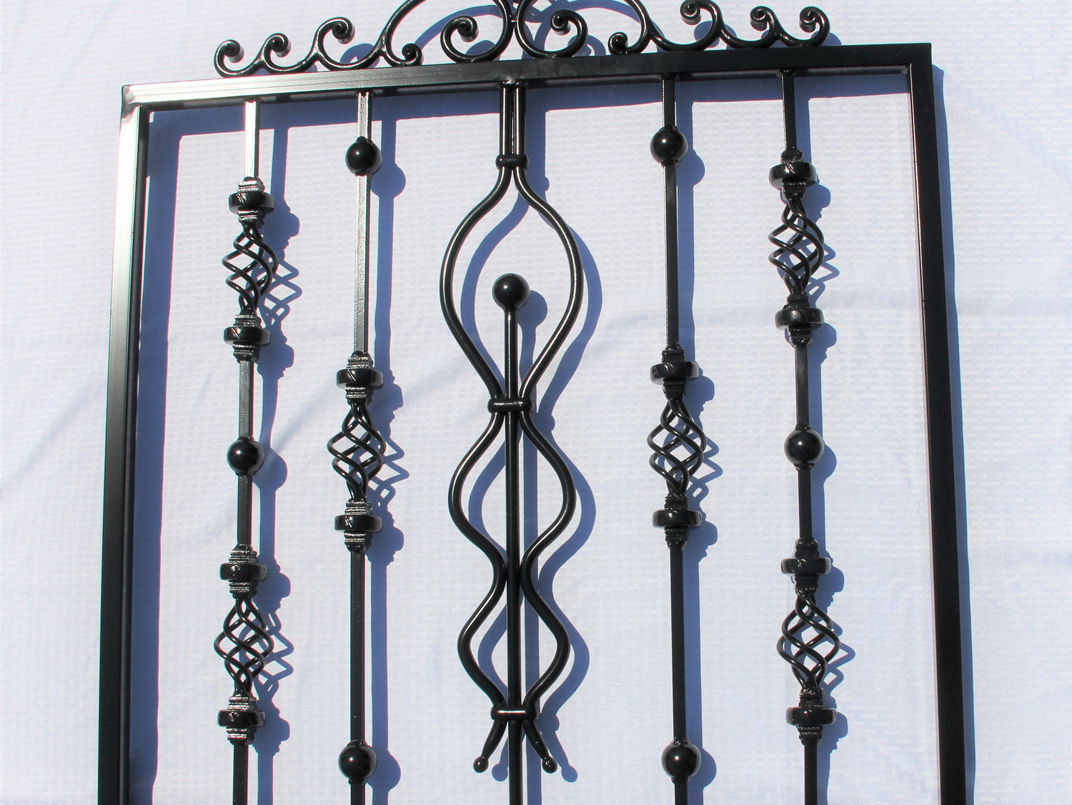Madison Iron and wood – Metal Décor – Home Improvement – Home décor – Post Caps – Outdoor Décor
