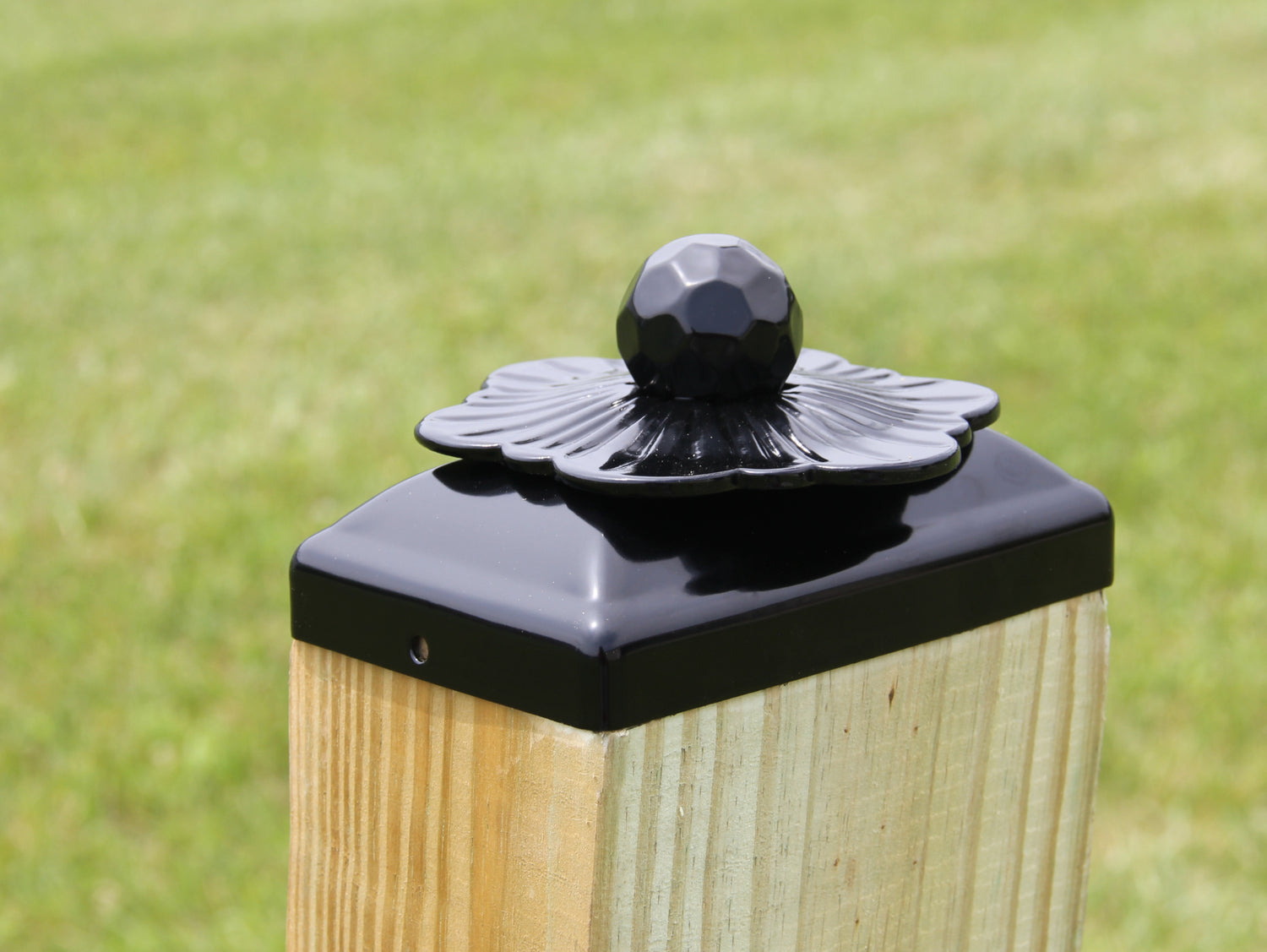 Madison Iron and wood – Metal Décor – Home Improvement – Home décor – Post Caps – Outdoor Décor
