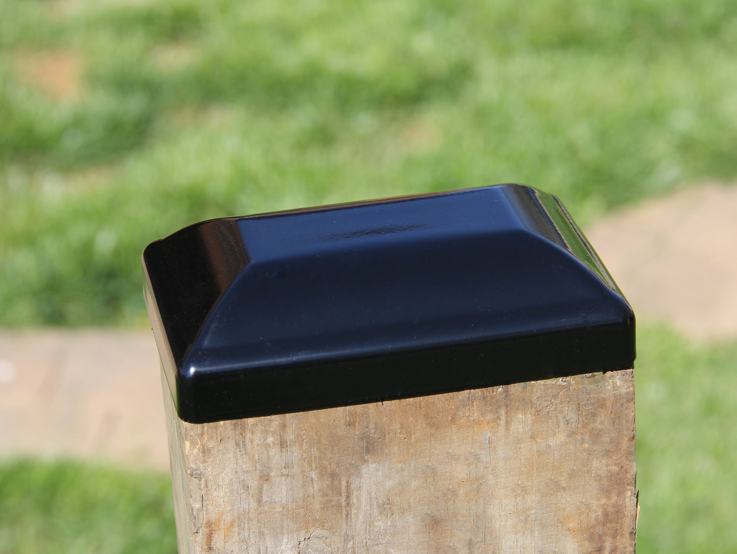 Madison Iron and wood – Metal Décor – Home Improvement – Home décor – Post Caps – Outdoor Décor