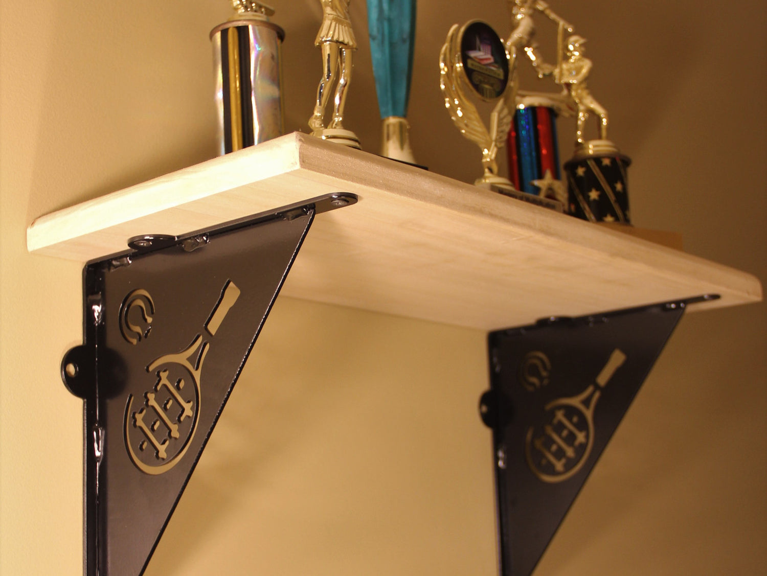 Madison Iron and wood – Metal Décor – Home Improvement – Home décor – Post Caps – Outdoor Décor