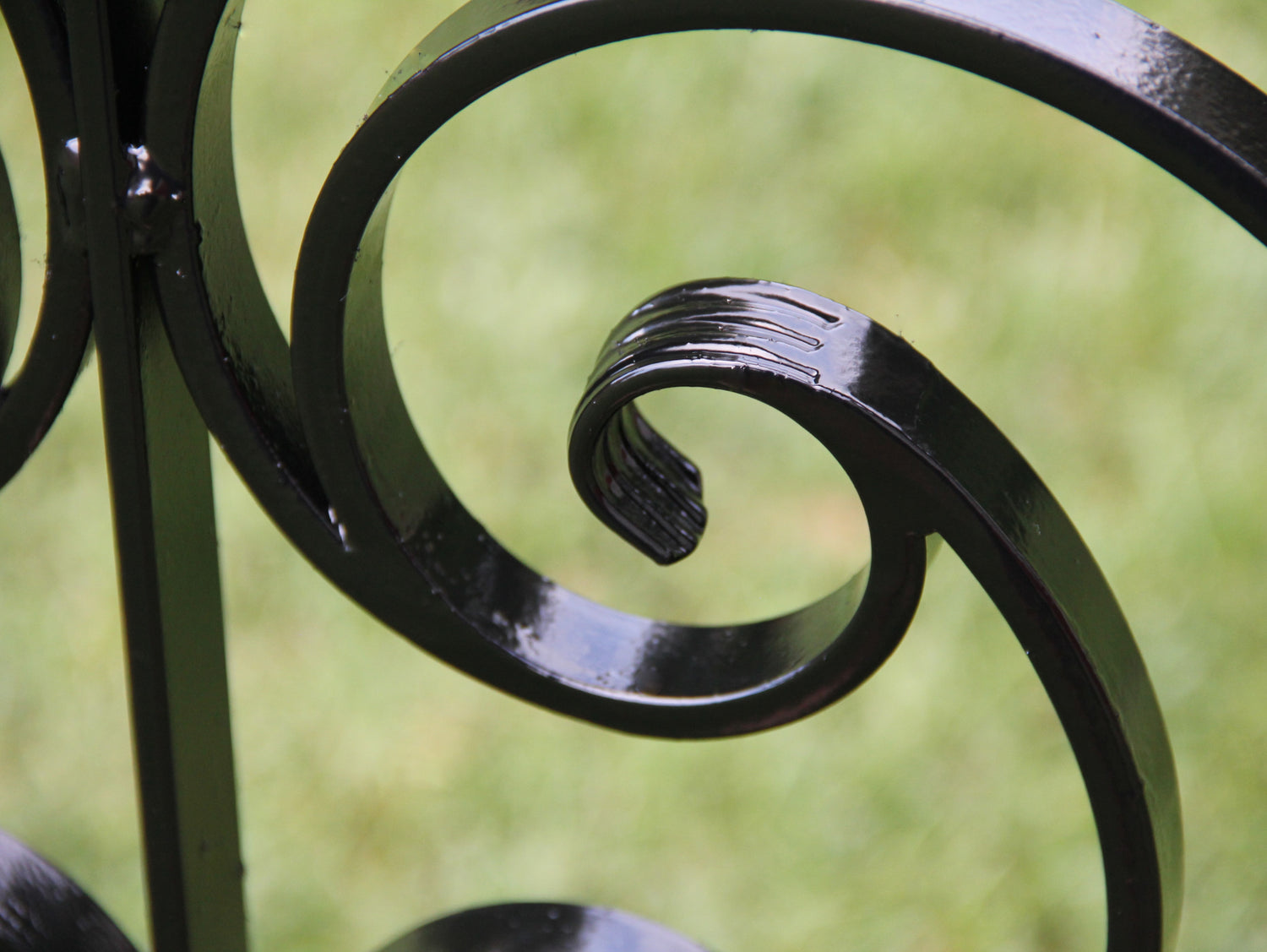 Madison Iron and wood – Metal Décor – Home Improvement – Home décor – Post Caps – Outdoor Décor