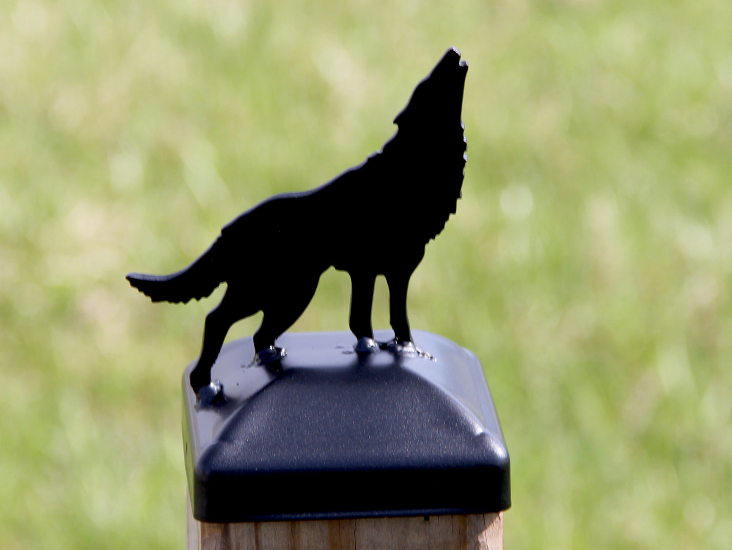 Madison Iron and wood – Metal Décor – Home Improvement – Home décor – Post Caps – Outdoor Décor