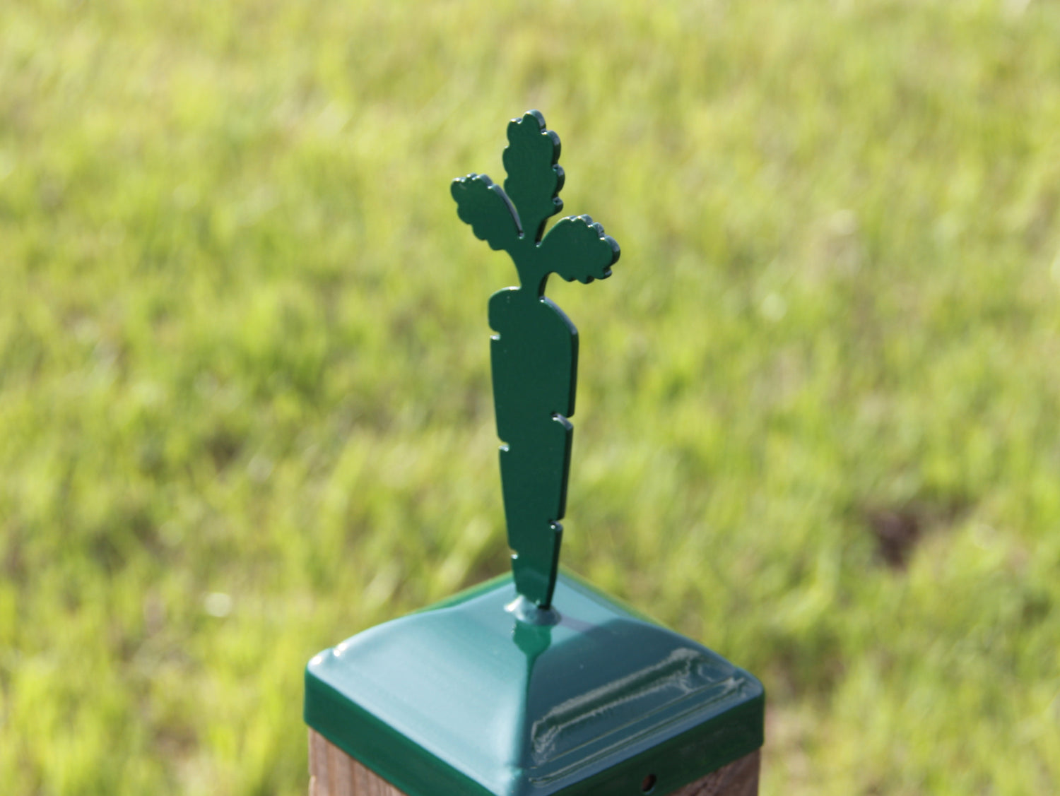 Madison Iron and wood – Metal Décor – Home Improvement – Home décor – Post Caps – Outdoor Décor