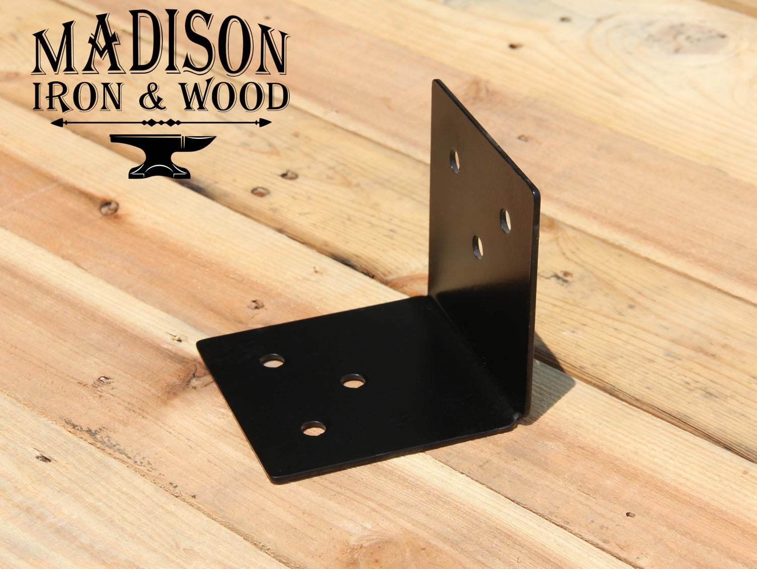 Madison Iron and wood – Metal Décor – Home Improvement – Home décor – Post Caps – Outdoor Décor