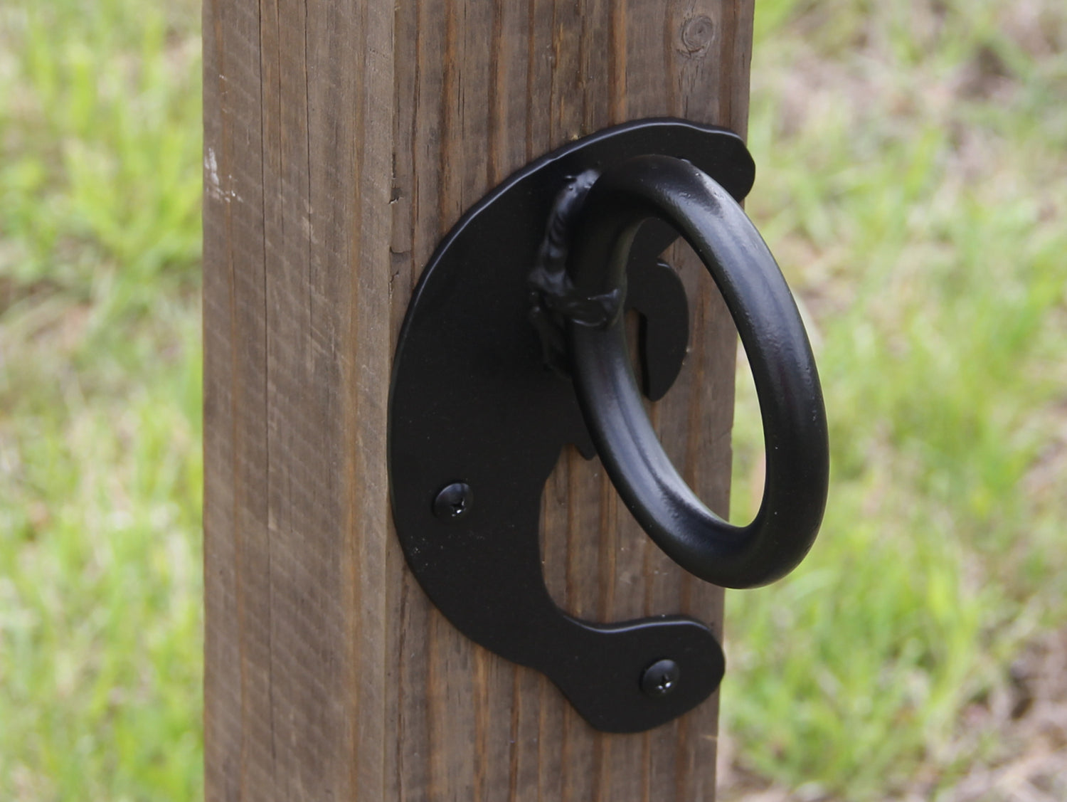 Madison Iron and wood – Metal Décor – Home Improvement – Home décor – Post Caps – Outdoor Décor
