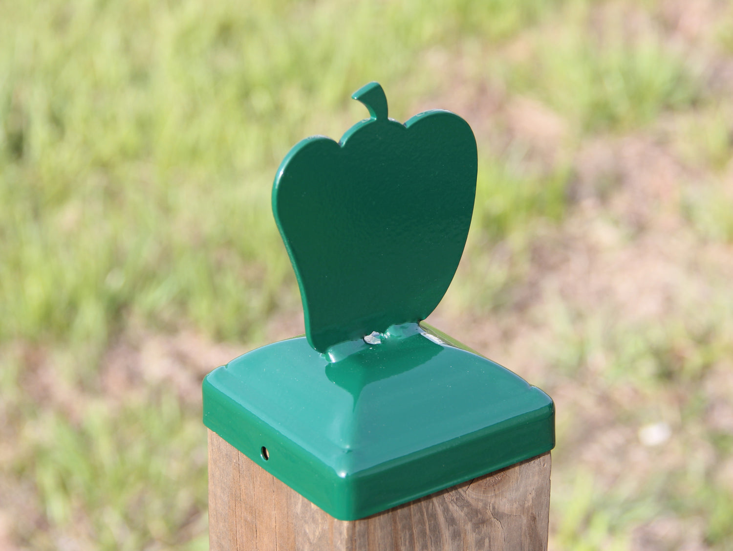 Madison Iron and wood – Metal Décor – Home Improvement – Home décor – Post Caps – Outdoor Décor