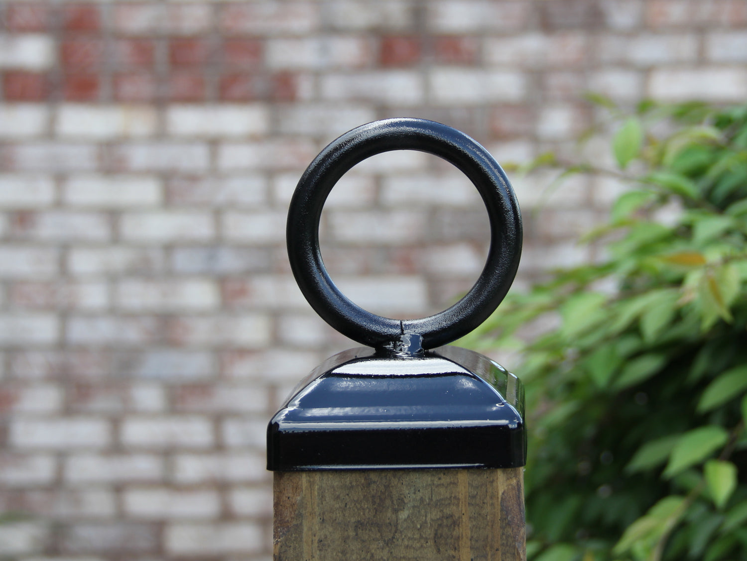 Madison Iron and wood – Metal Décor – Home Improvement – Home décor – Post Caps – Outdoor Décor