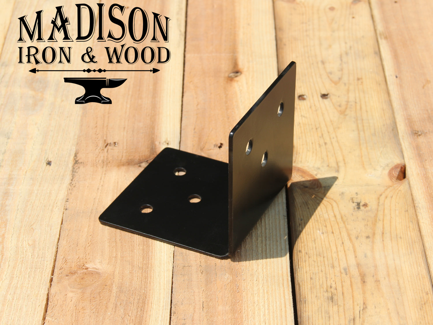 Madison Iron and wood – Metal Décor – Home Improvement – Home décor – Post Caps – Outdoor Décor