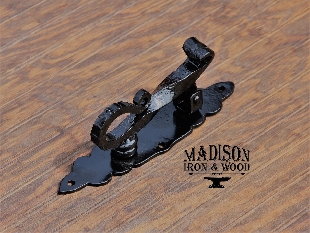 Madison Iron and wood – Metal Décor – Home Improvement – Home décor – Post Caps – Outdoor Décor