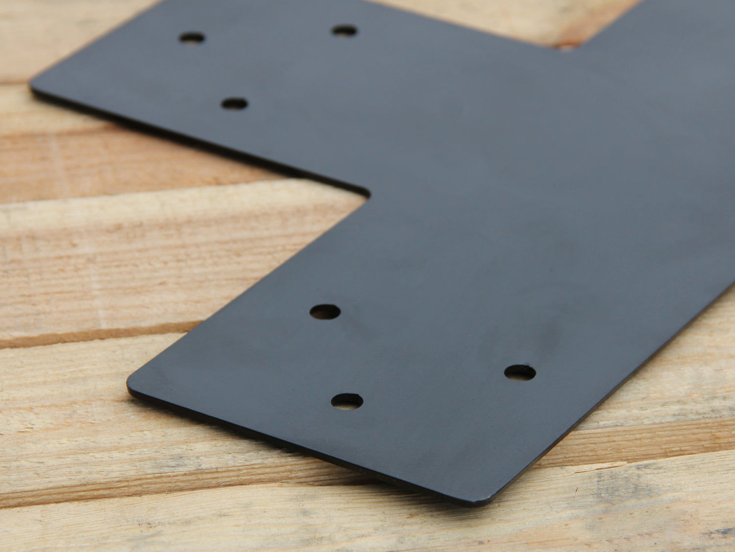 Madison Iron and wood – Metal Décor – Home Improvement – Home décor – Post Caps – Outdoor Décor