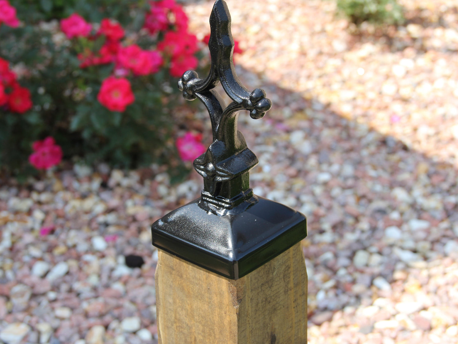 Madison Iron and wood – Metal Décor – Home Improvement – Home décor – Post Caps – Outdoor Décor