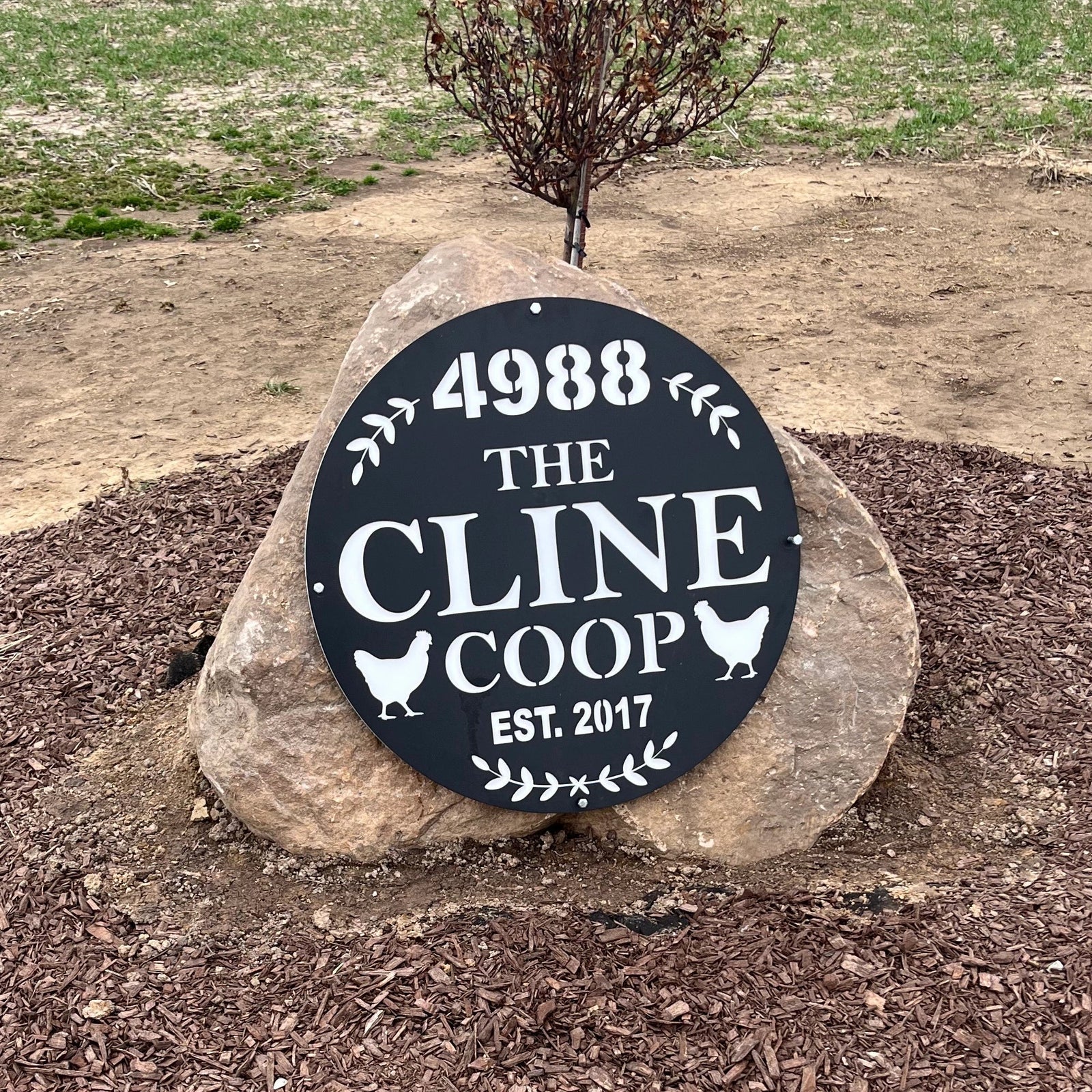 Custom Vs Personalized Signs