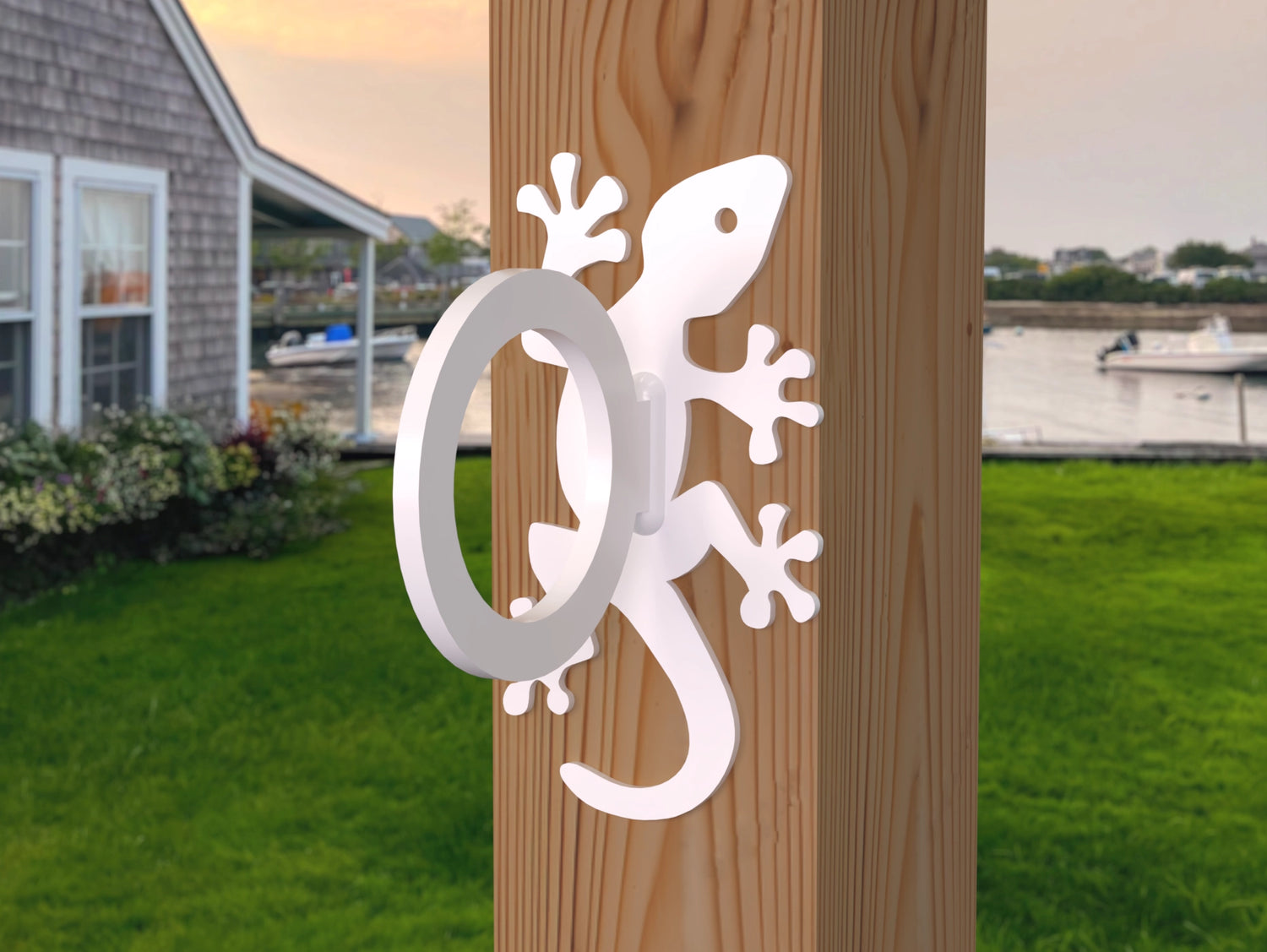 Gecko Nautical Rope Ring, Light Strand Holder (3 sizes available) - Madison Iron and Wood