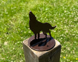 Tapa de poste de lobo/coyote para poste de cerca de madera redondo