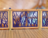 Inserto de panel de barandilla con paisaje forestal