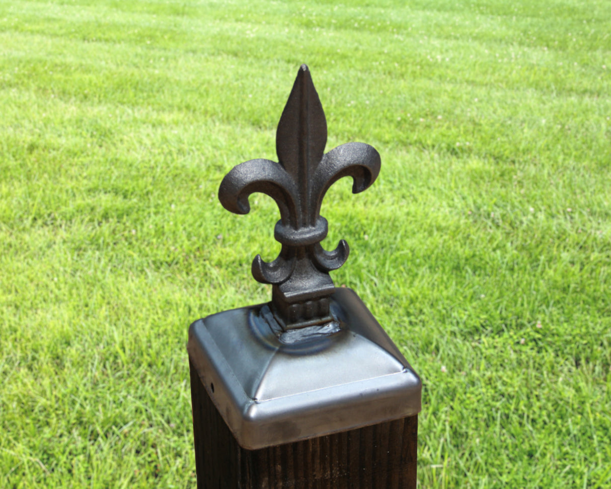 Fleur-De-Lis Fence Post Cap