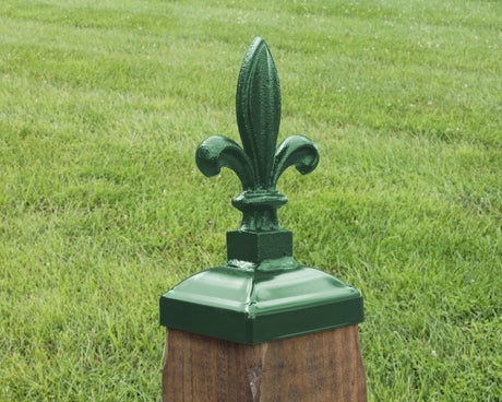 Capuchon de poteau Fleur-De-Lis en herbe 4x4 (taille de poteau 3,5 x 3,5)