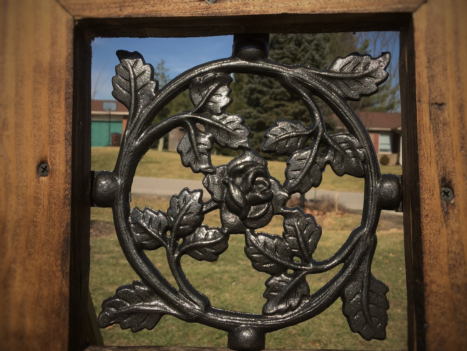 Madison Iron and wood – Metal Décor – Home Improvement – Home décor – Post Caps – Outdoor Décor