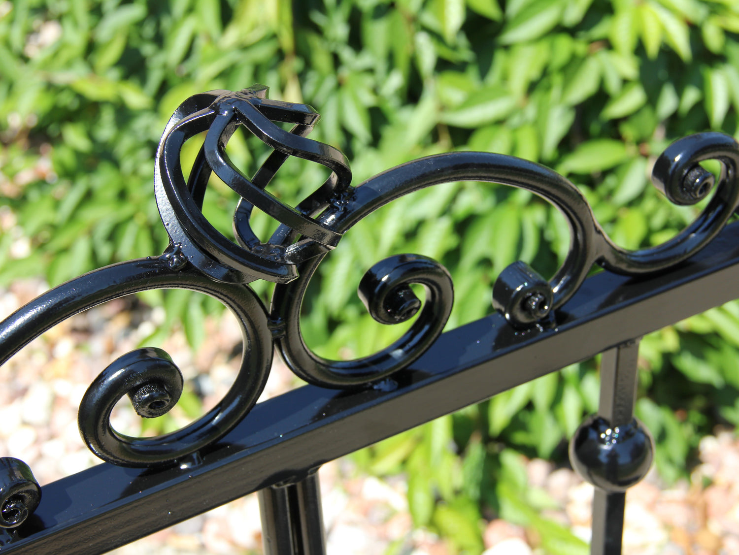 Madison Iron and wood – Metal Décor – Home Improvement – Home décor – Post Caps – Outdoor Décor