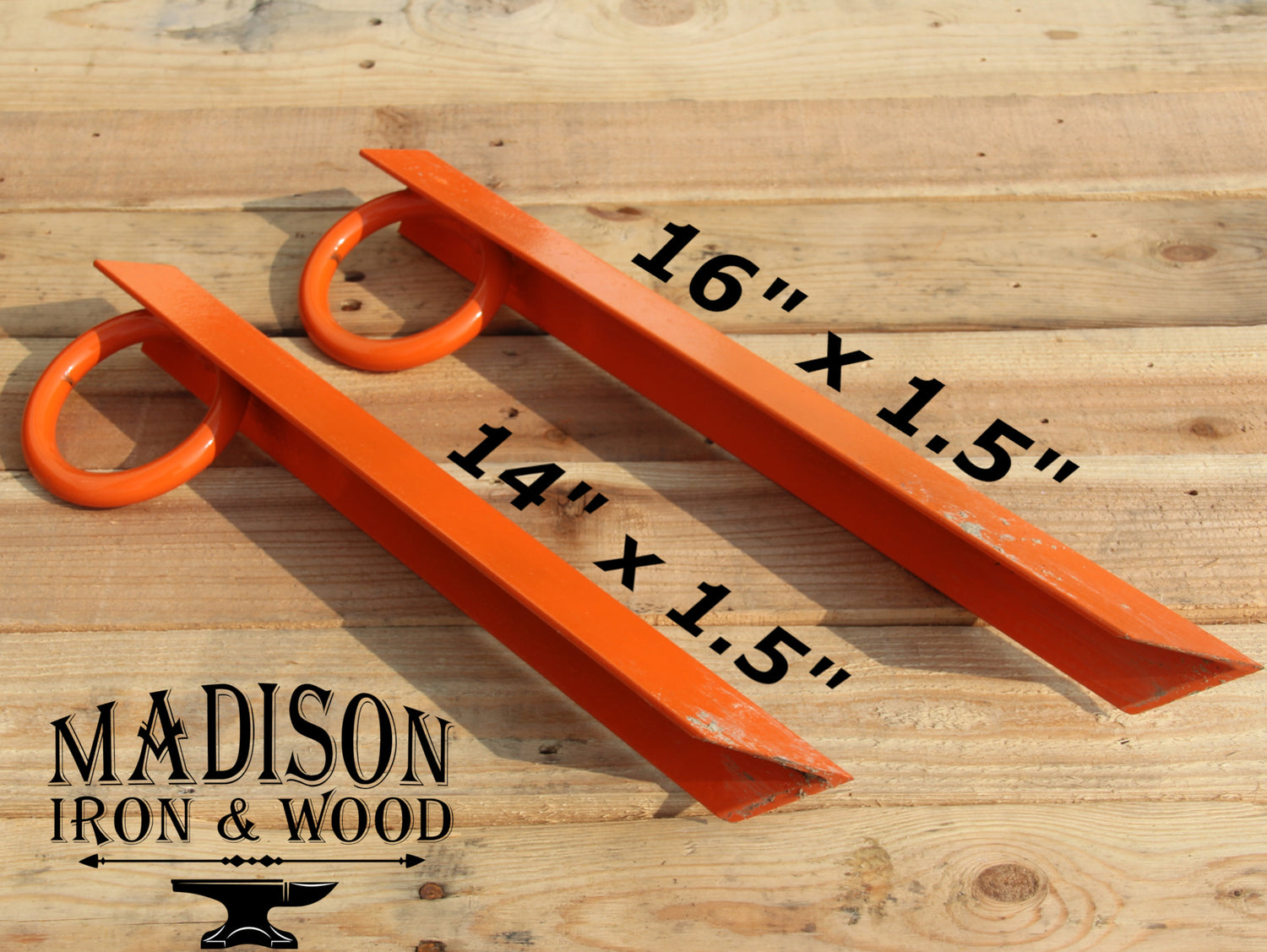 Madison Iron and wood – Metal Décor – Home Improvement – Home décor – Post Caps – Outdoor Décor